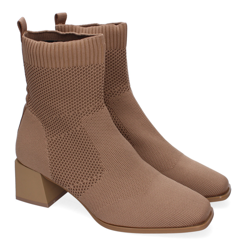 Botin de Tacon para Mujer  Comodos y Elegantes con Material Elastico y Ajustable y Diseño Moderno.  - 1