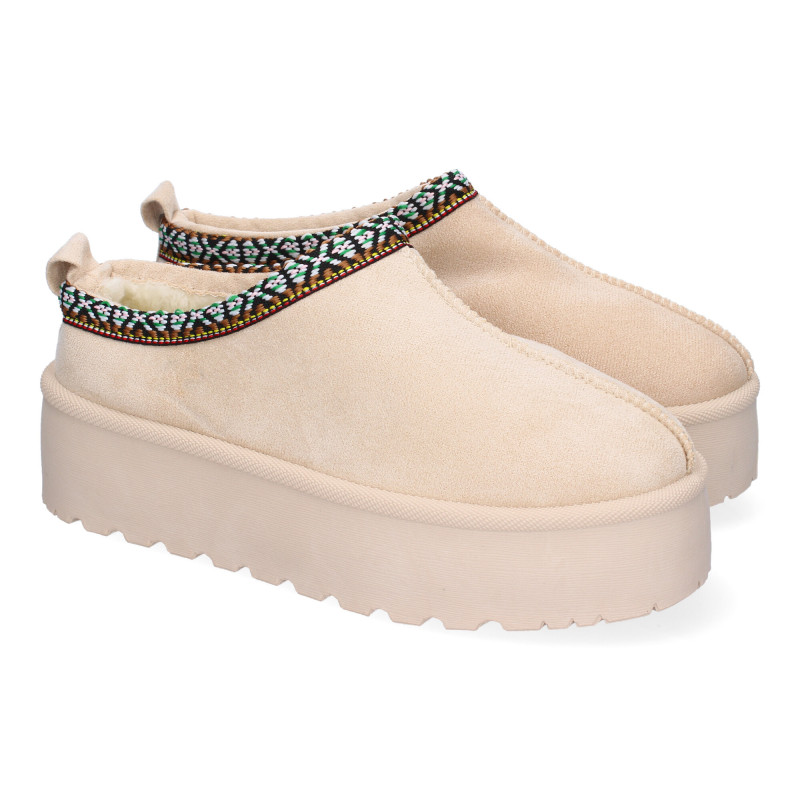 Zapatillas para Mujer de Plataforma  Bordadas  Diseño Moderno  Calidas Forradas de Pelo y Punta Redonda.  - 1