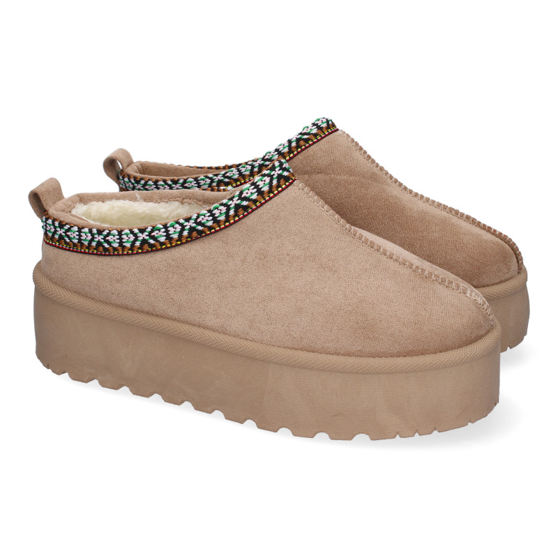 Zapatillas para Mujer de Plataforma  Bordadas  Diseño Moderno  Calidas Forradas de Pelo y Punta Redonda.  - 1